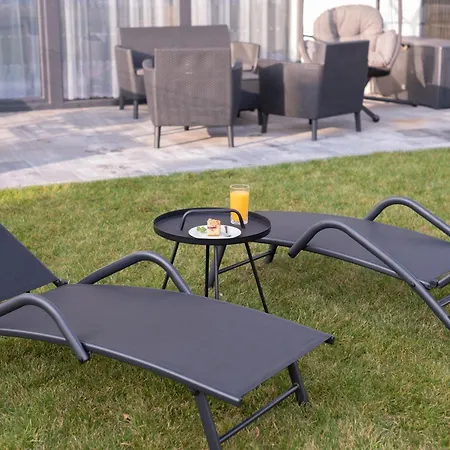 Sauna & Garden アパート *